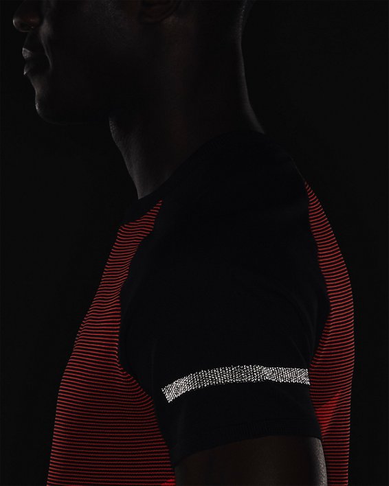 Men's UA IntelliKnit ¼ Zip Short Sleeve, Black, pdpMainDesktop image number 5